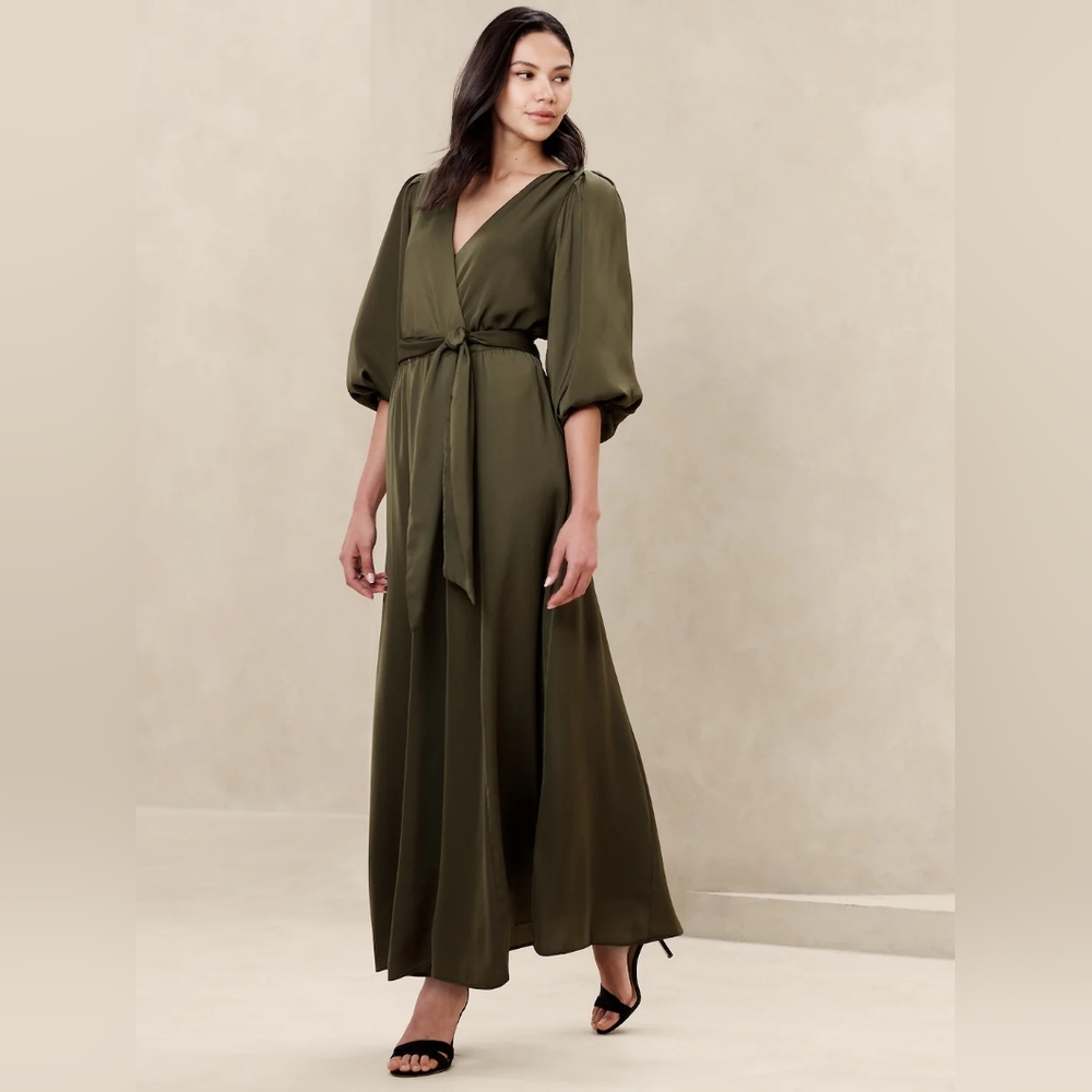 BANANA Republic Blouson Maxi Dress black